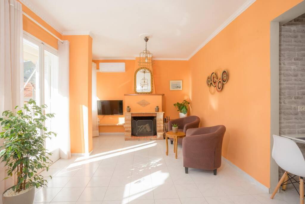 New  2 Bedroom/ 2 Bath Ap.Nidri, Familia エクステリア 写真