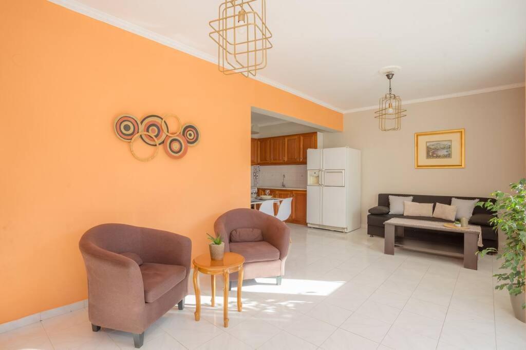 New  2 Bedroom/ 2 Bath Ap.Nidri, Familia エクステリア 写真